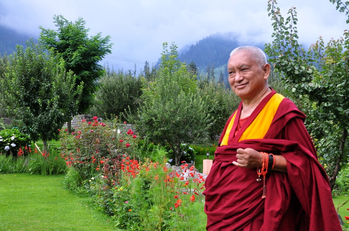 1118full-lama-zopa-rinpoche